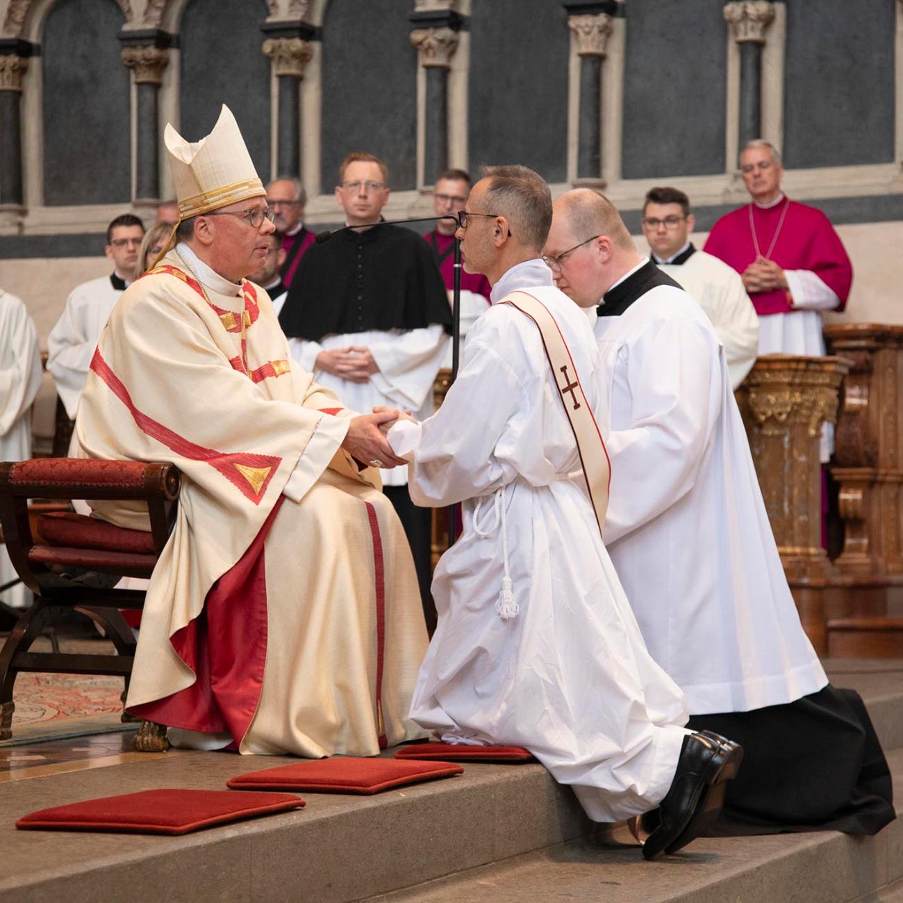 Archivbild: Priesterweihe 2025